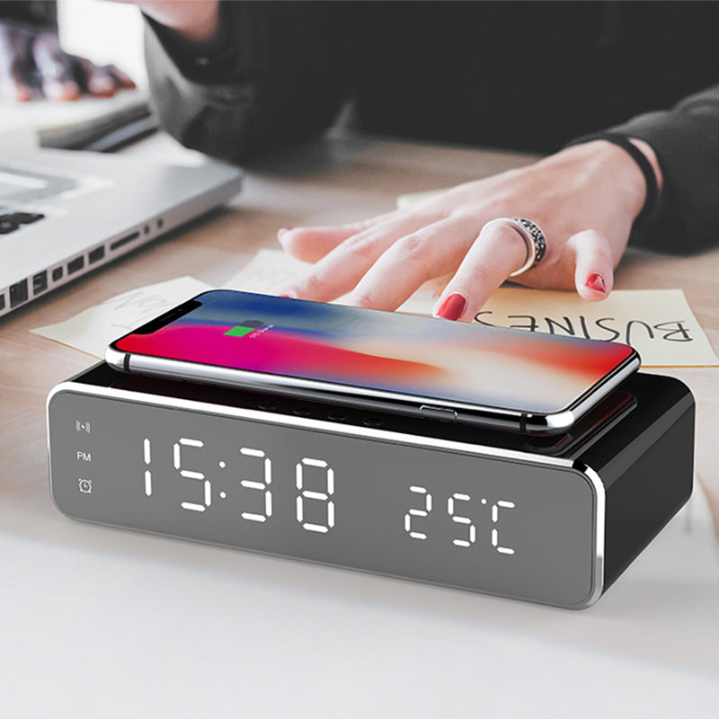 Ceas Digital LED cu Încărcare Wireless și Termometru