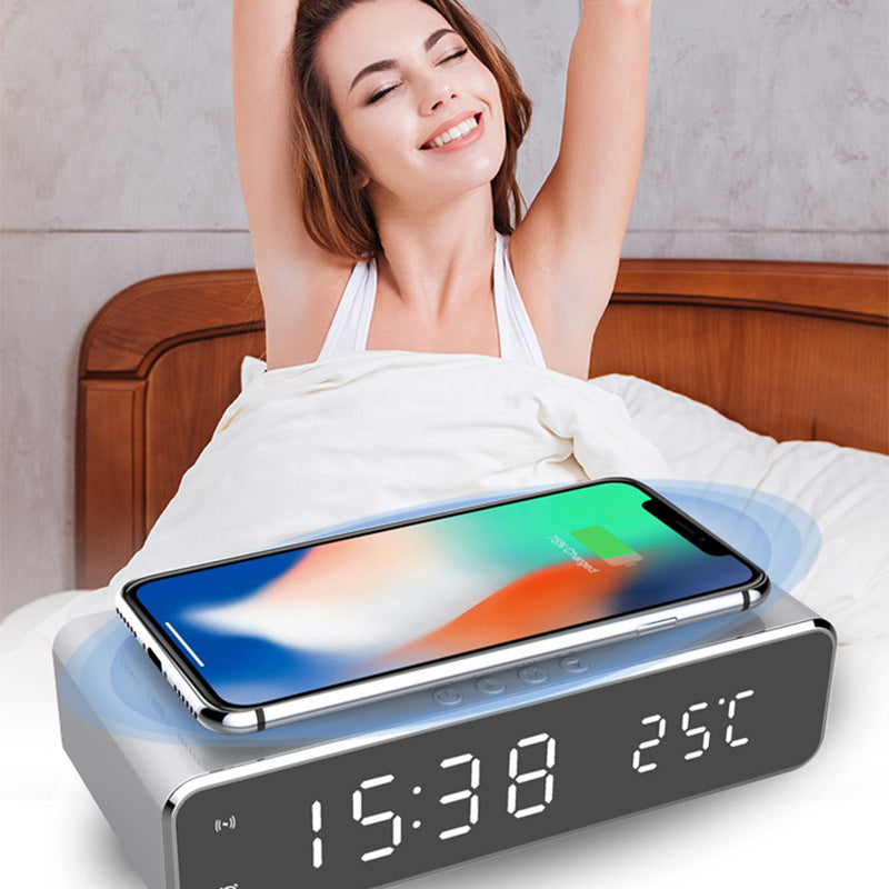 Ceas Digital LED cu Încărcare Wireless și Termometru